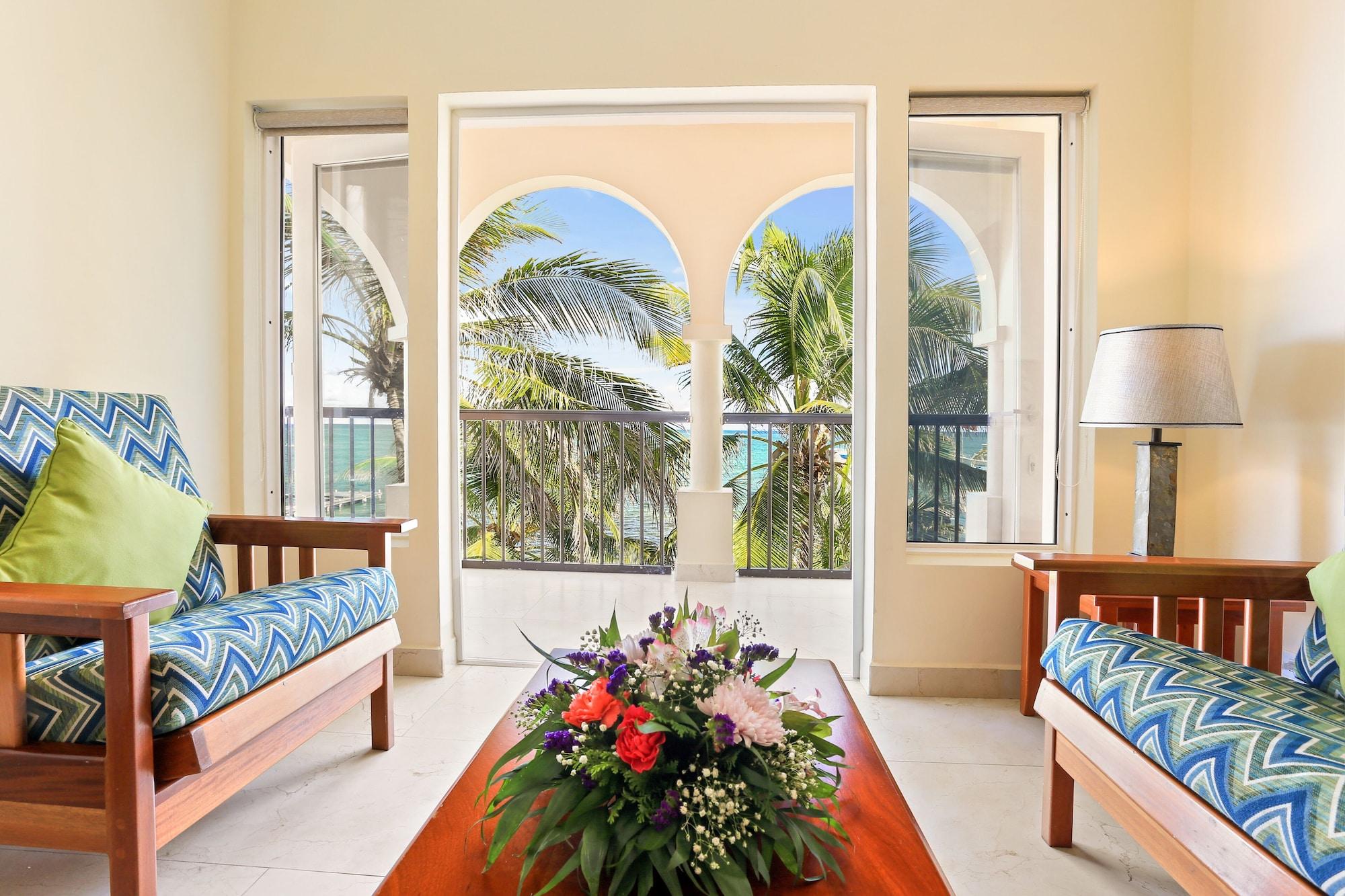 Sunbreeze Suites San Pedro  Exterior photo
